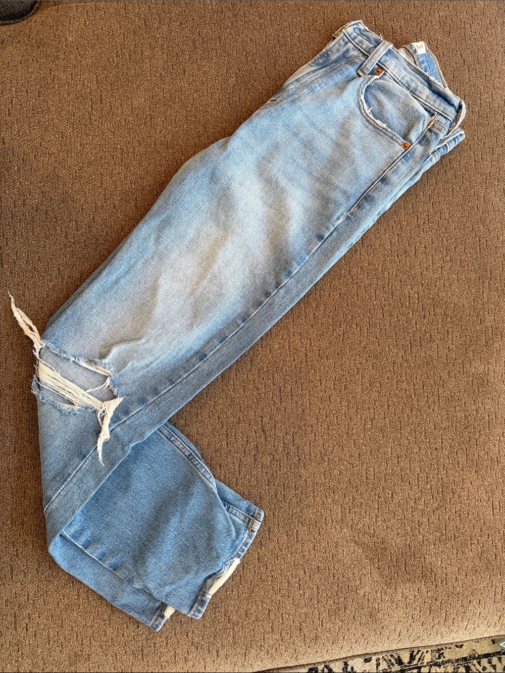 A&F ankle straight ultra high rise